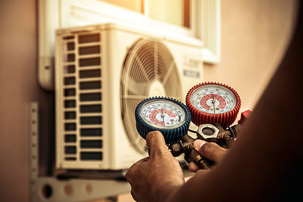 Professional Hvac technician working in Wallace, CA